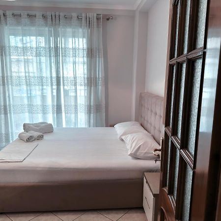 Bed & Breakfast Mina Tirana Buitenkant foto