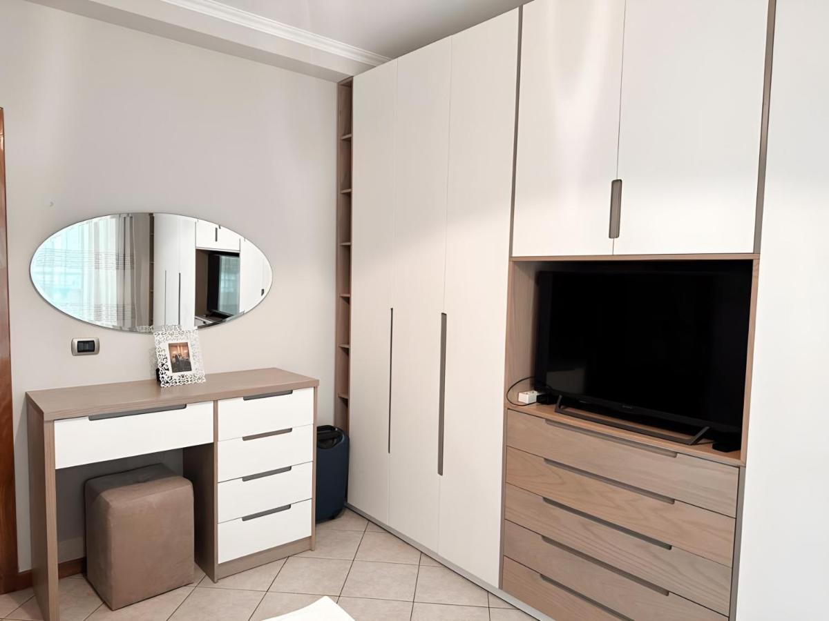 Bed & Breakfast Mina Tirana Buitenkant foto